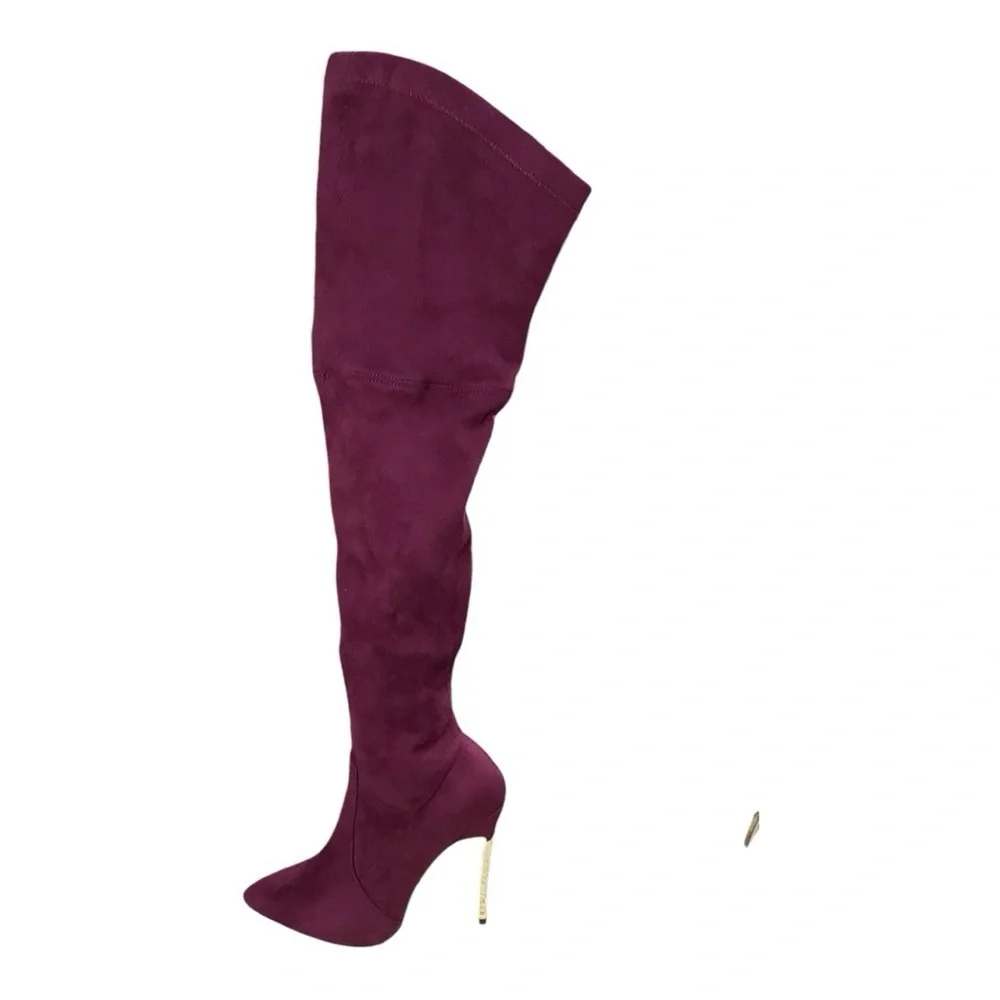 Woman’s over the Knee Maroon Suede Gold Heel Boots size 6 NWOB